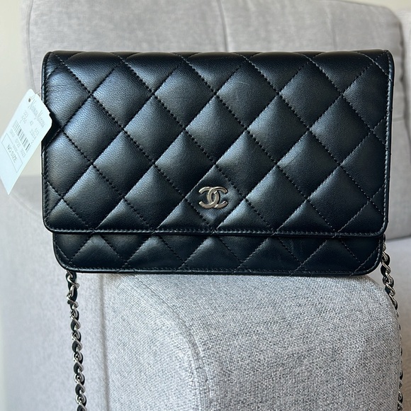 Chanel Wallet On Chain Black Lambskin Like New - Picture 5 of 17